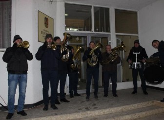 ЧЕСТИТА НОВА 2017 ГОДИНА!