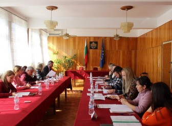 В Община Етрополе приключиха консултациите…