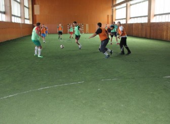 БЛАГОТВОРИТЕЛЕН ТУРНИР ПО ФУТБОЛ В…