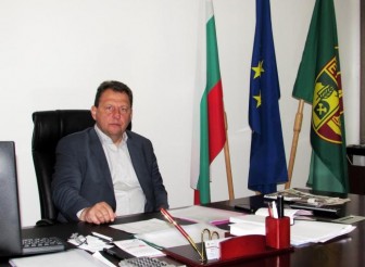 ПОЗДРАВИТЕЛЕН АДРЕС