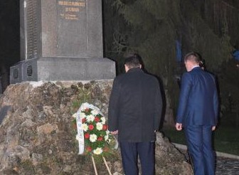 „ОСМОТО ЧУДО” НА АНСАМБЪЛ „БЪЛГАРЕ”…
