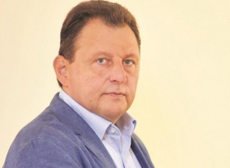 КМЕТЪТ НА ОБЩИНА ЕТРОПОЛЕ ДИМИТЪР…