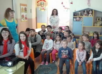 УЧЕНИЦИ ОТ ГРУПА „ВЛАДЕТЕЛИ НА…