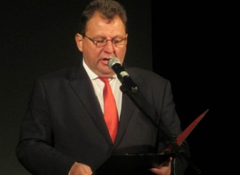 Поздравителен адрес
