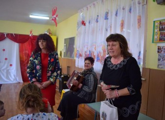 ДЕЦАТА ОТ ДЕТСКА ГРАДИНА „ЗВЪНЧЕ“…