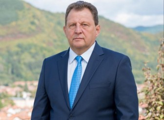 ПОЗДРАВИТЕЛЕН  АДРЕС