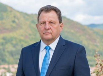 ПОЗДРАВИТЕЛЕН АДРЕС