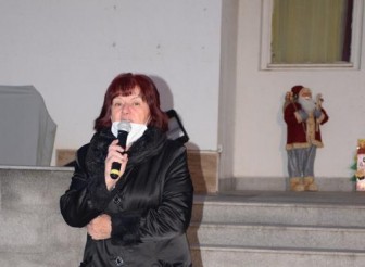 КОЛЕДНО НАСТРОЕНИЕ В ЕТРОПОЛЕ