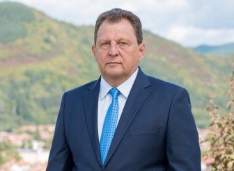 ПОЗДРАВИТЕЛЕН  АДРЕС