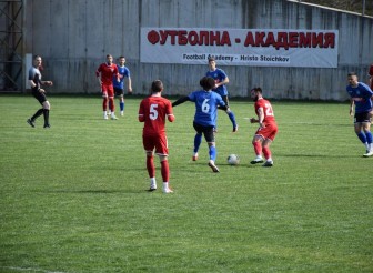 „ЧАВДАР“ ЕТРОПОЛЕ ПОБЕДИ С 4:0…