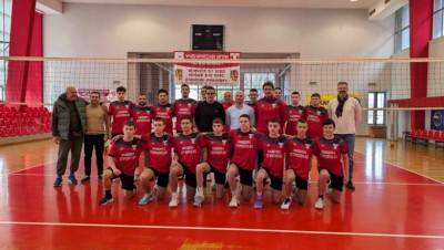 Италианският треньор по волейбол Джанлоренцо…
